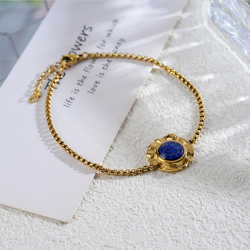Boho Floral Gold Bracelet with Natural Stone and Box Chain Design