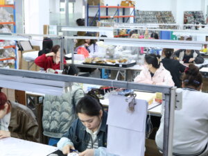 Hexingsheng Jewelry | Contact Hexingsheng Jewelry | Contact