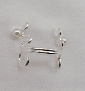 Hexingsheng Jewelry | Contact Nose Bridge Cuff : L’essor des bijoux de visage sans piercing